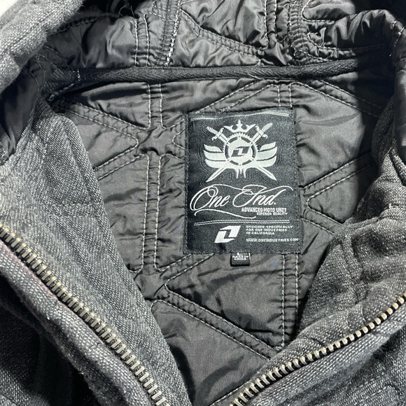One Industries Men's Gray Quilted Jacket - Picture 4 of 5